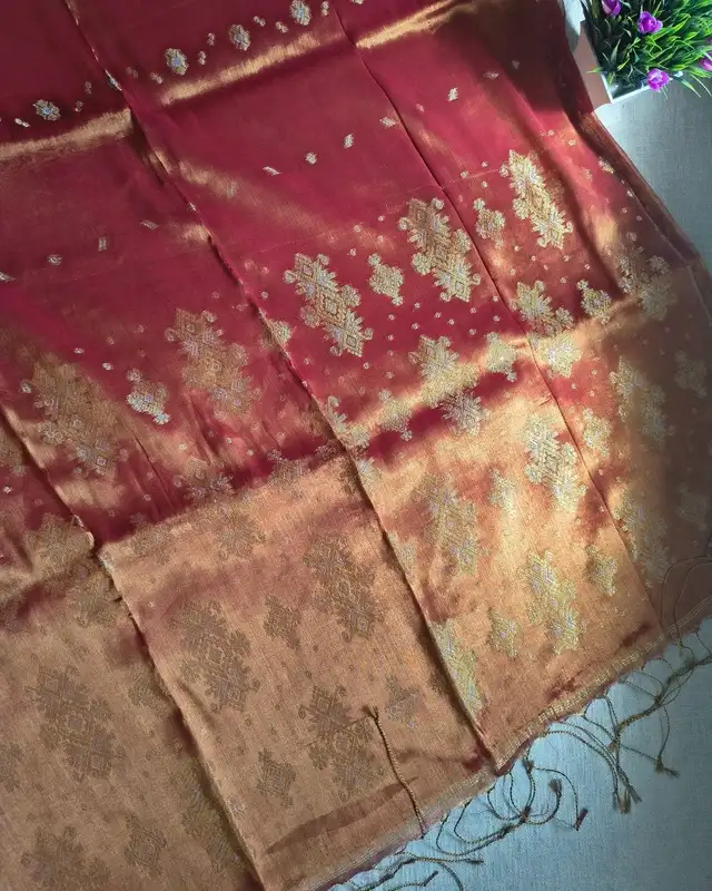 Soft Linen Tissue Saree with Golden Silver Zari weaving - Sunset