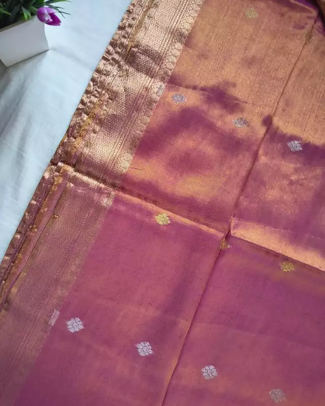 Soft Linen Tissue Saree with Gold Zari Chevron Weave - Onion Pink