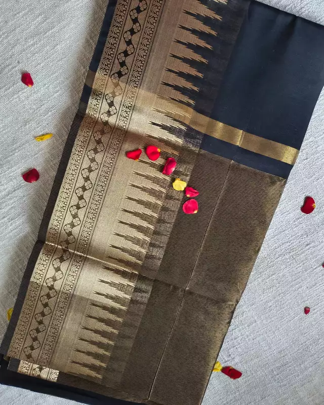 Maheshwari Silk Cotton Saree with Golden Temple Border - Classic Black