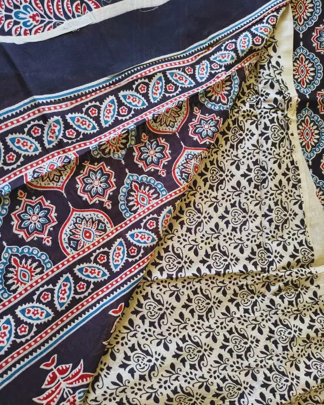Ajrakh Block Print 120s Mul Cotton Saree - Black Medallion