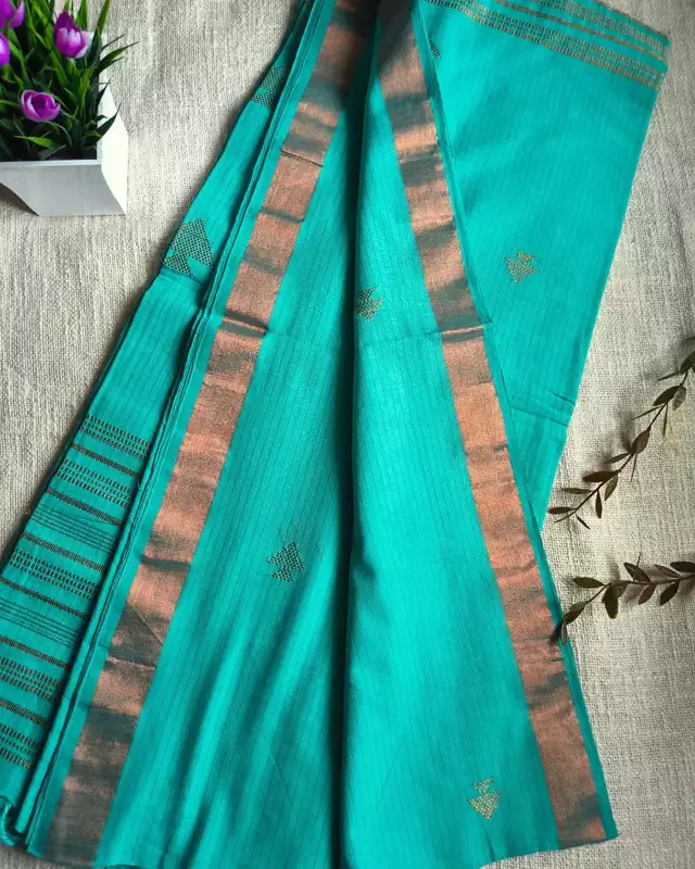 Pure Cotton Handloom Saree with Copper Zari weaving - Cyan Charm