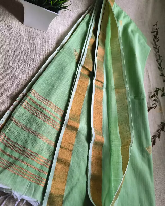 Pure Cotton Handloom Saree with Copper Zari weaving - Light Green