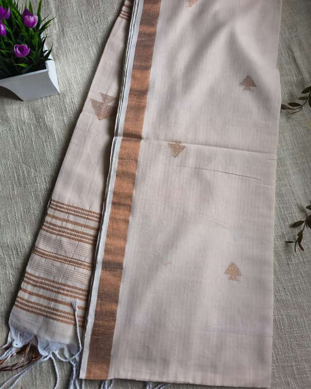 Pure Cotton Handloom Saree with Copper Zari weaving - Off White