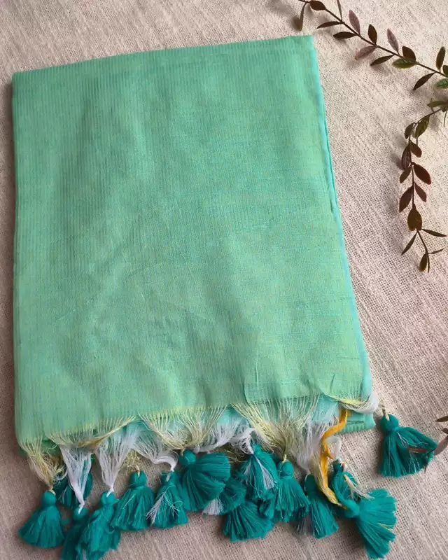 Pure Cotton Handloom Saree with Gold Zari weaving in Half & Half Pattern - Pista Green
