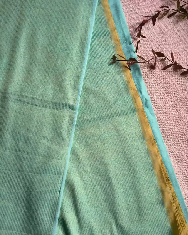 Pure Cotton Handloom Saree with Gold Zari weaving in Half & Half Pattern - Pista Green