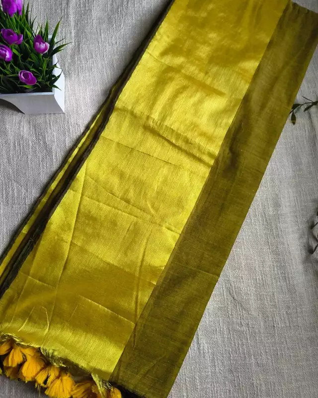 Pure Cotton Handloom Saree with Golden Border - Golden Olive