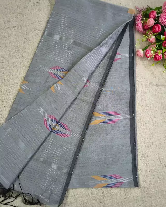 Silk Cotton Handloom Saree Woven with Silver Zari - Grey