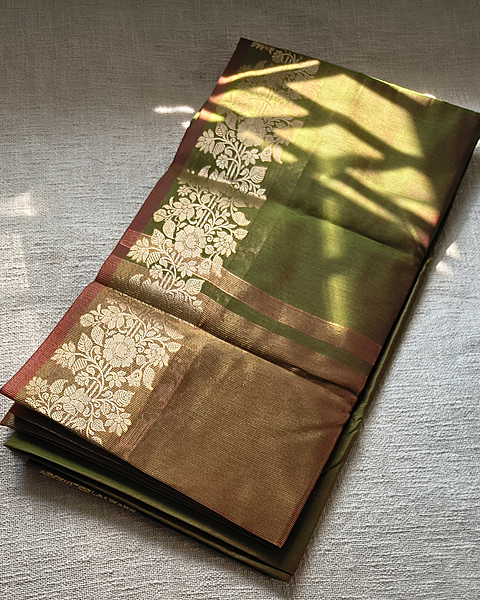 Maheshwari Silk Cotton Saree with Golden Floral Border - Olive Moss Green
