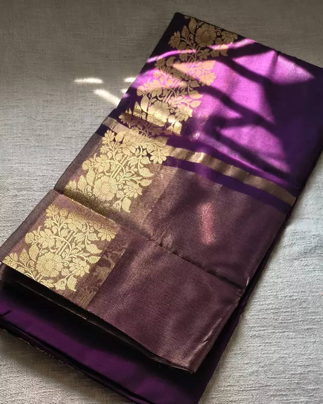 Maheshwari Silk Cotton Saree with Golden Floral Border - Wine Purple