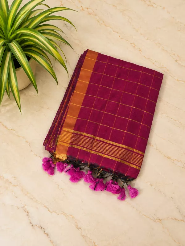 Traditional Big Checks Mul cotton with tassels - Magenta