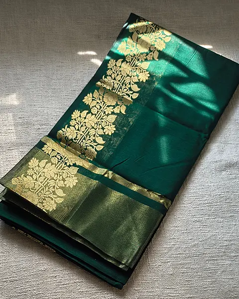Maheshwari Silk Cotton Saree with Golden Floral Border - Bottle Green